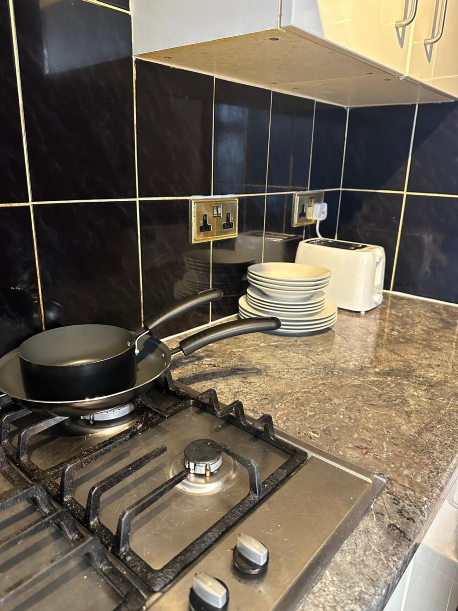 Leavesden Residence - Central - Cosy - Harry Potter Watford  Exteriör bild